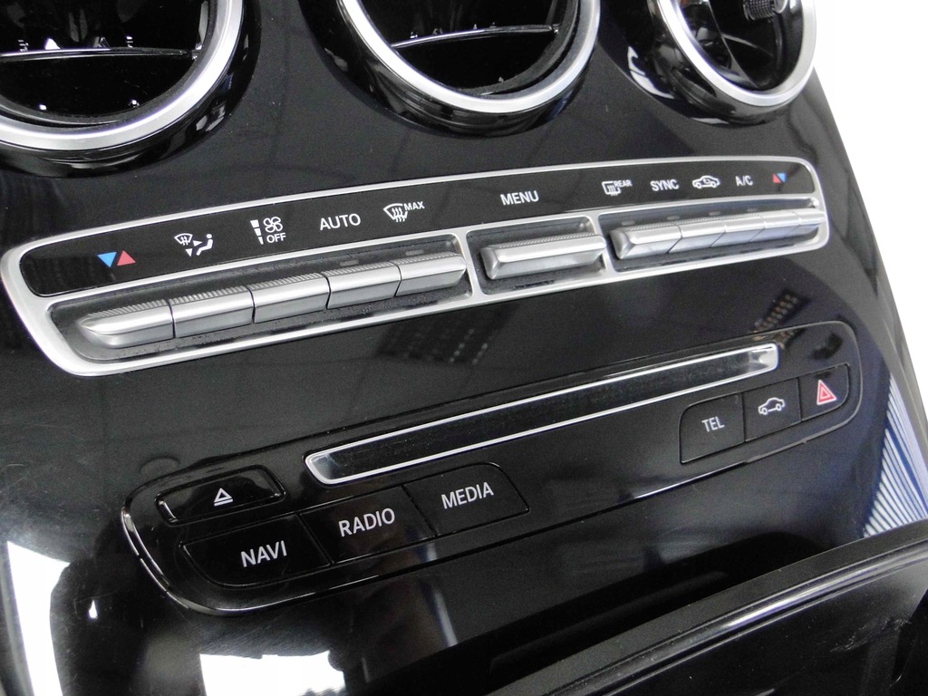 фото №6, Mercedes glc 253 панель приборная панель средний консоль