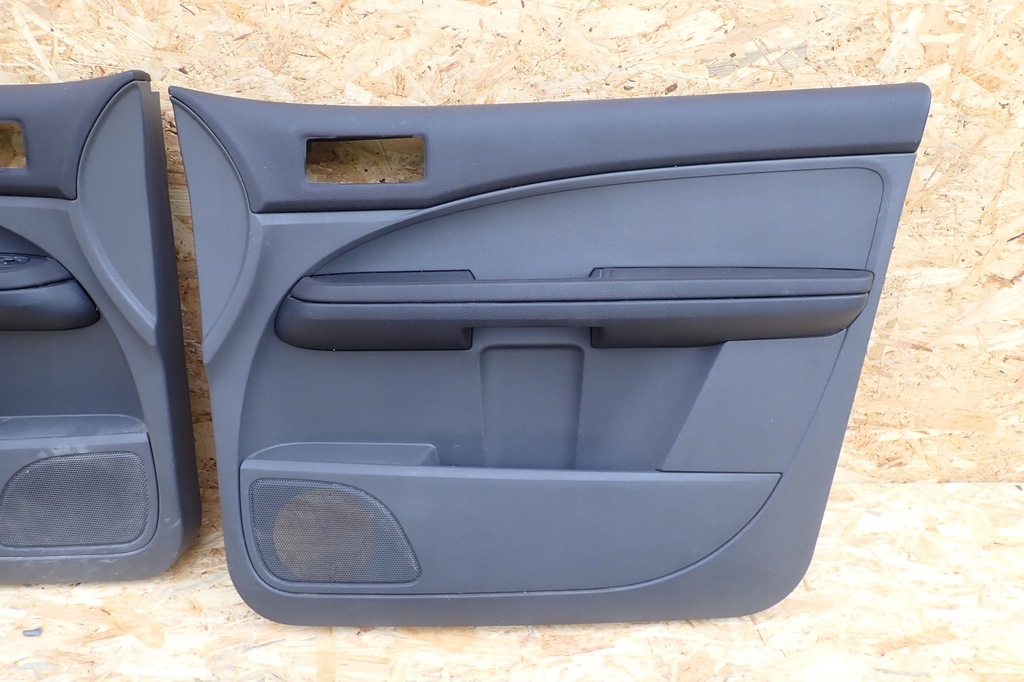 фото №8, Обшивки обивка дверь ford focus c max mk1