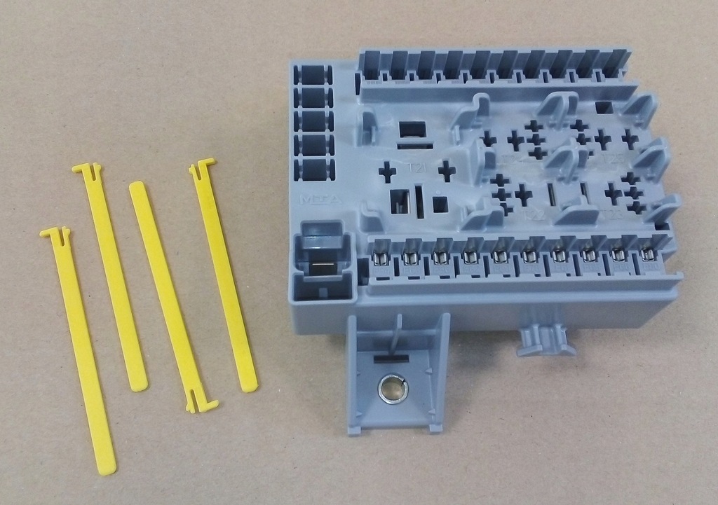 фото №3, Коробка запобіжників alfa romeo 159 60681003