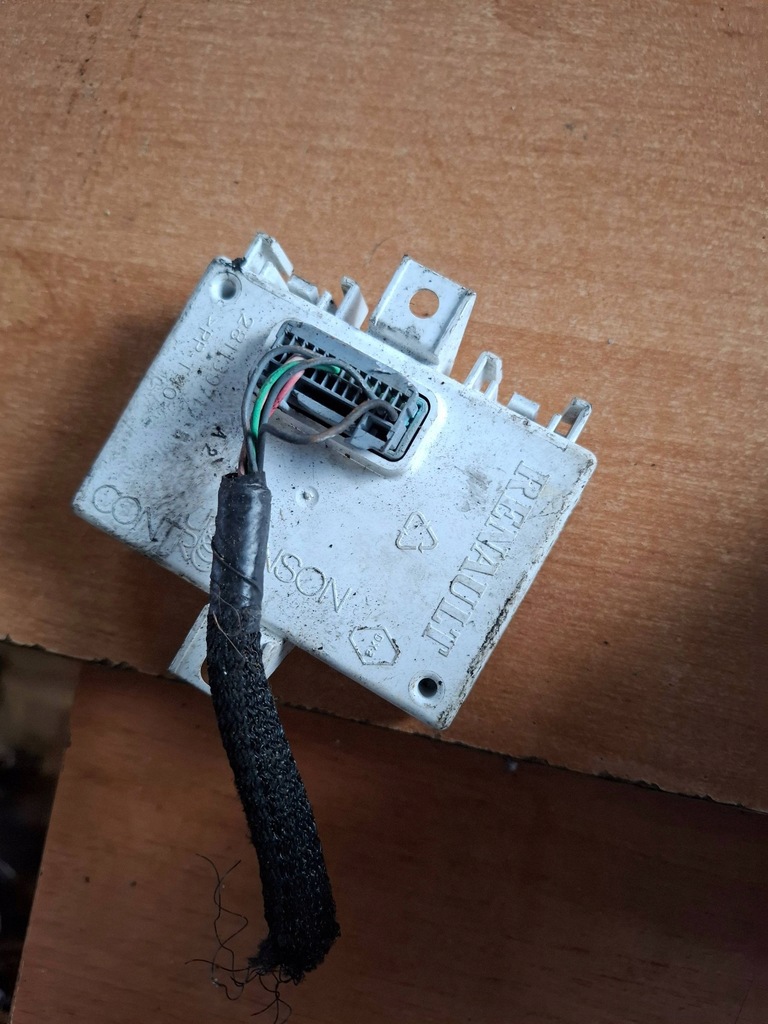 фото №1, Модуль блок керування навігації trafic iii 283467680r