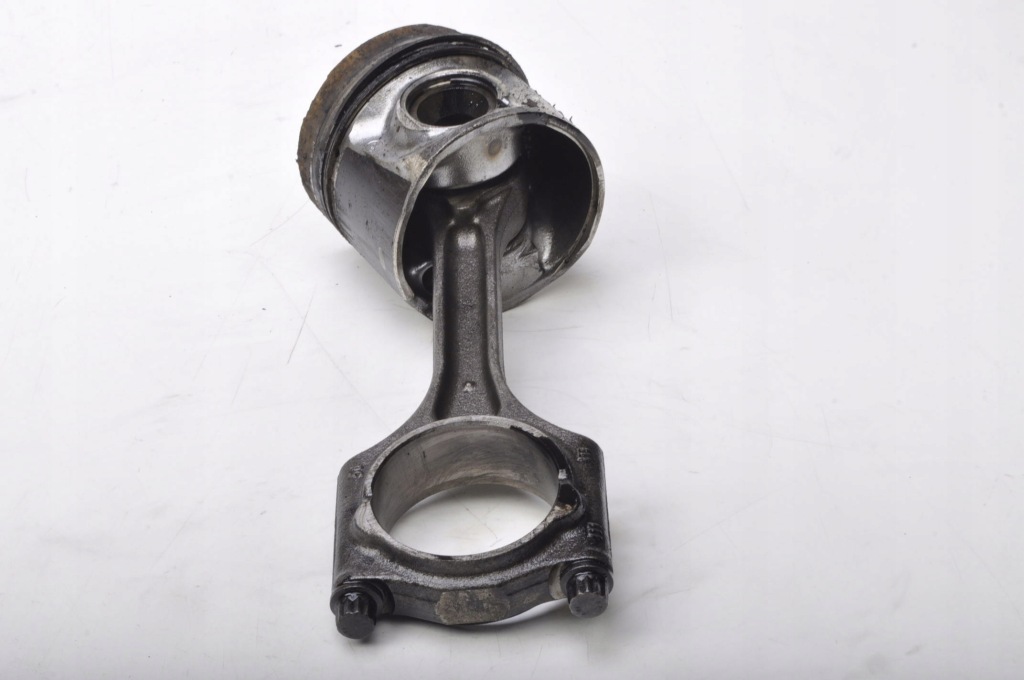 Volvo v40 s60 v60 xc60 s80 v70 2.0d3 поршень шатун в Украине