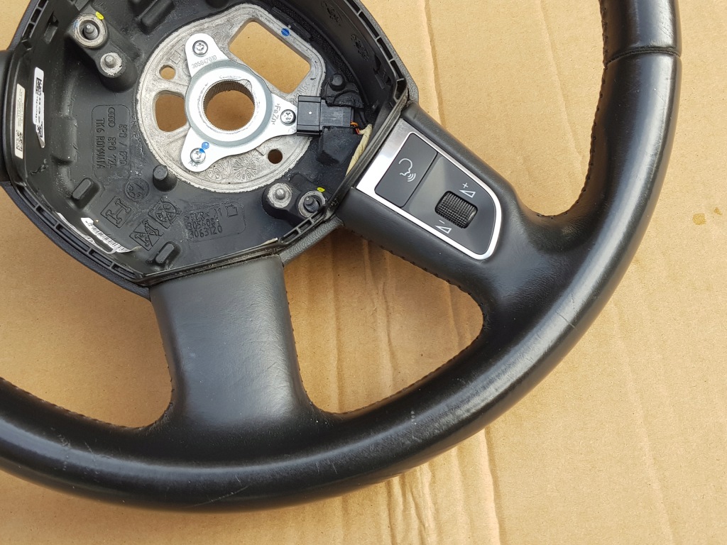 фото №9, Воздуховод multi - кожаный / audi a3 8p - q5 8r - a6 c6 - a4 b8 / czarna