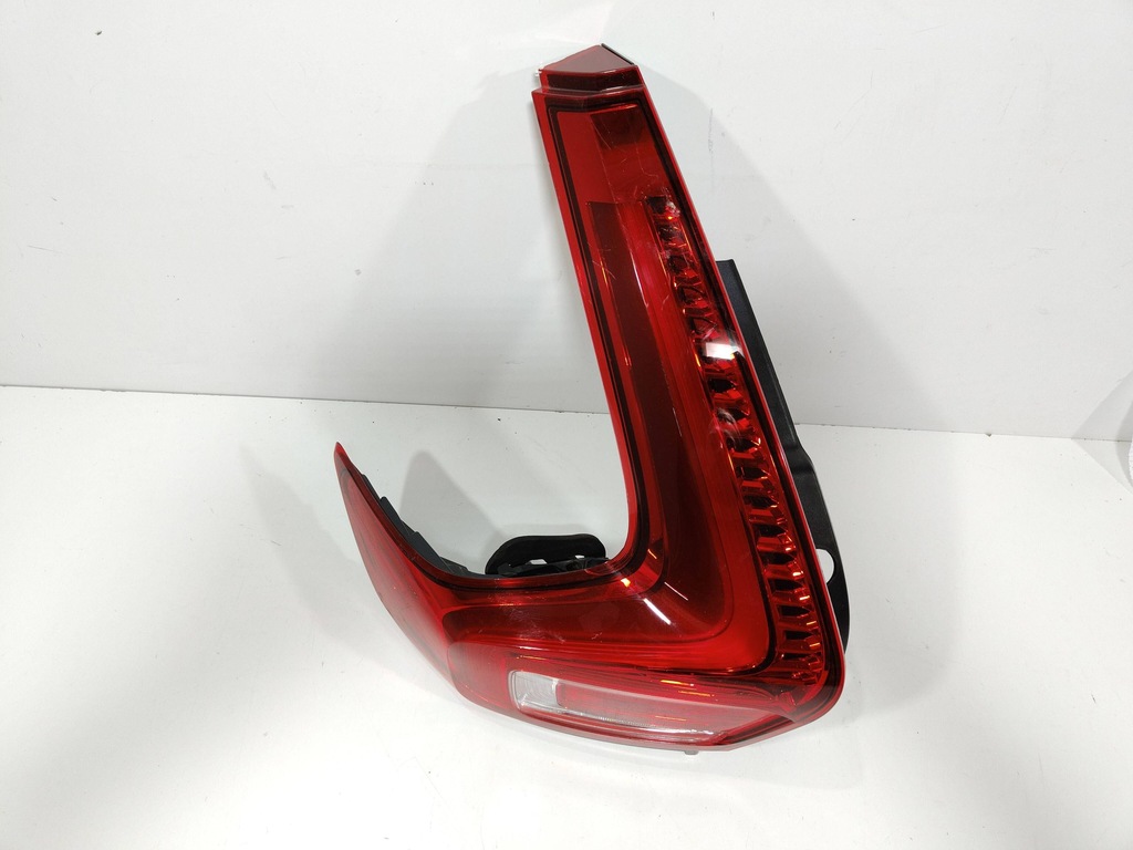 фото №5, Volvo xc40 лампа лівий задня led