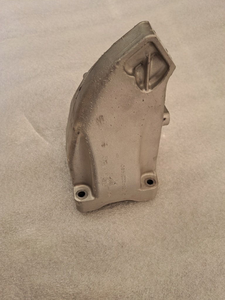 фото №1, Mercedes кронштейн подушка двигателя 654 a6542231400