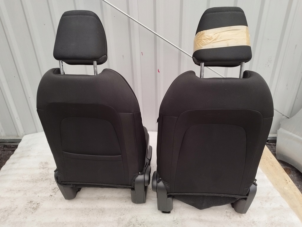 фото №6, Mazda cx-30 19- сиденья заднее сиденье