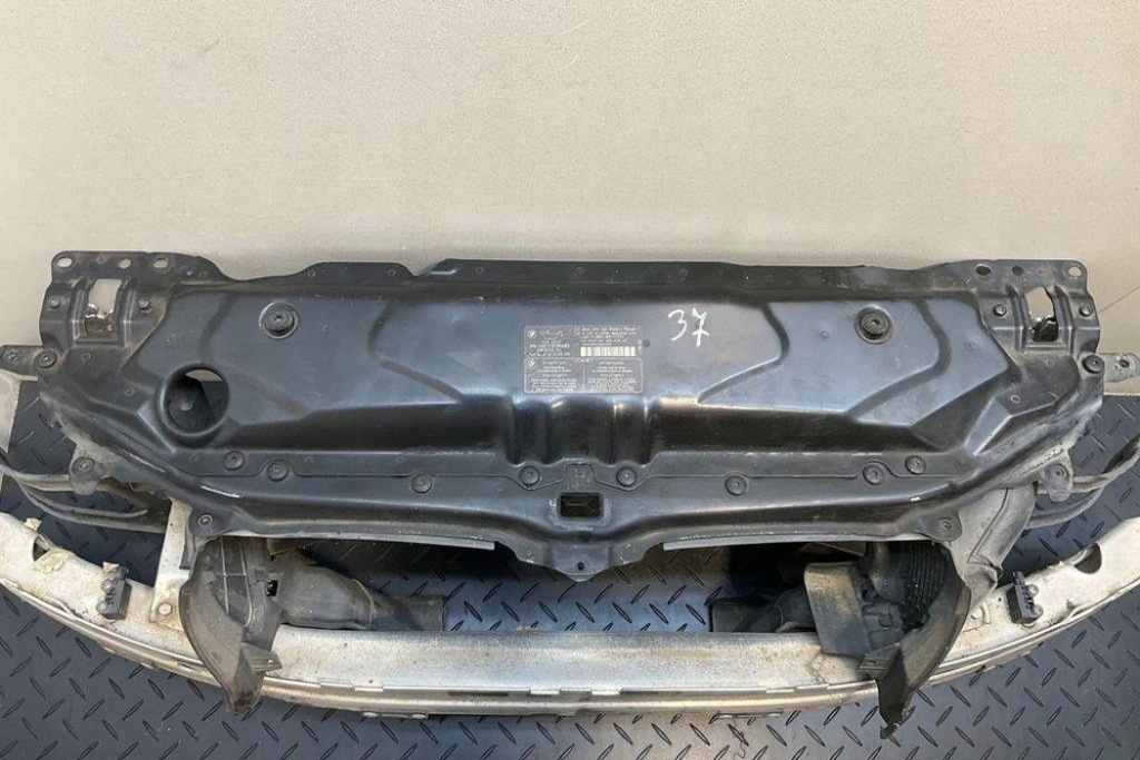 Комплект радиатор bmw 5 e60 7148585 4.8l бензиновый 2008 с Разборки