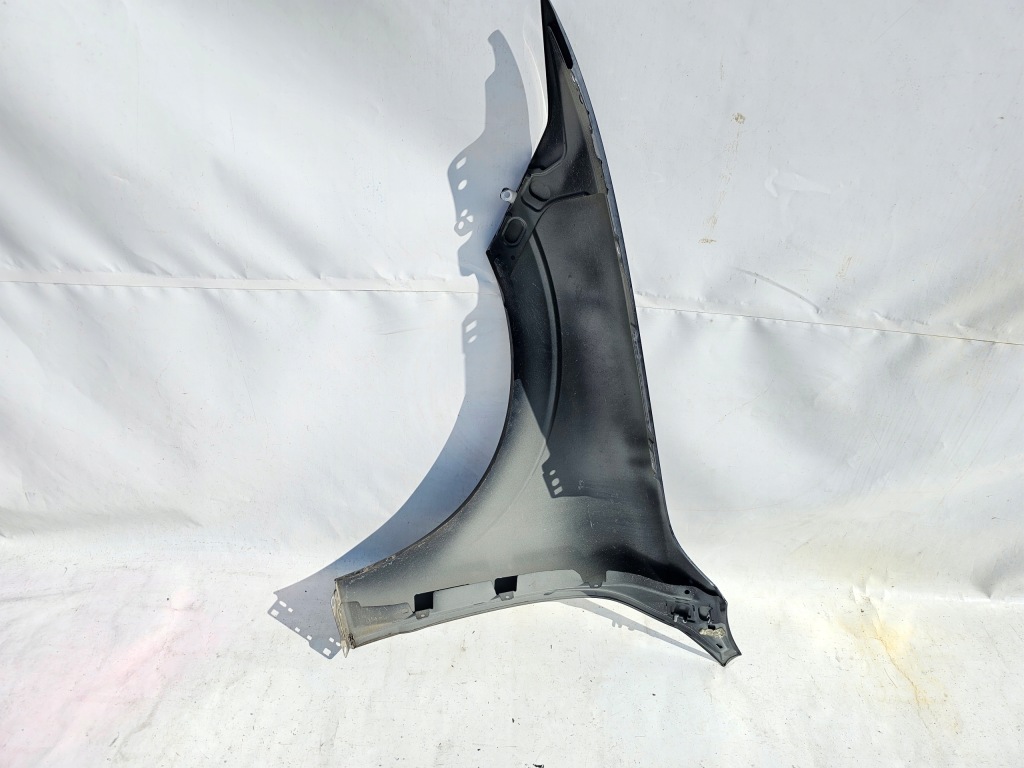 Крыло  volvo xc60 2 17-22 правый  перед передний Доставка