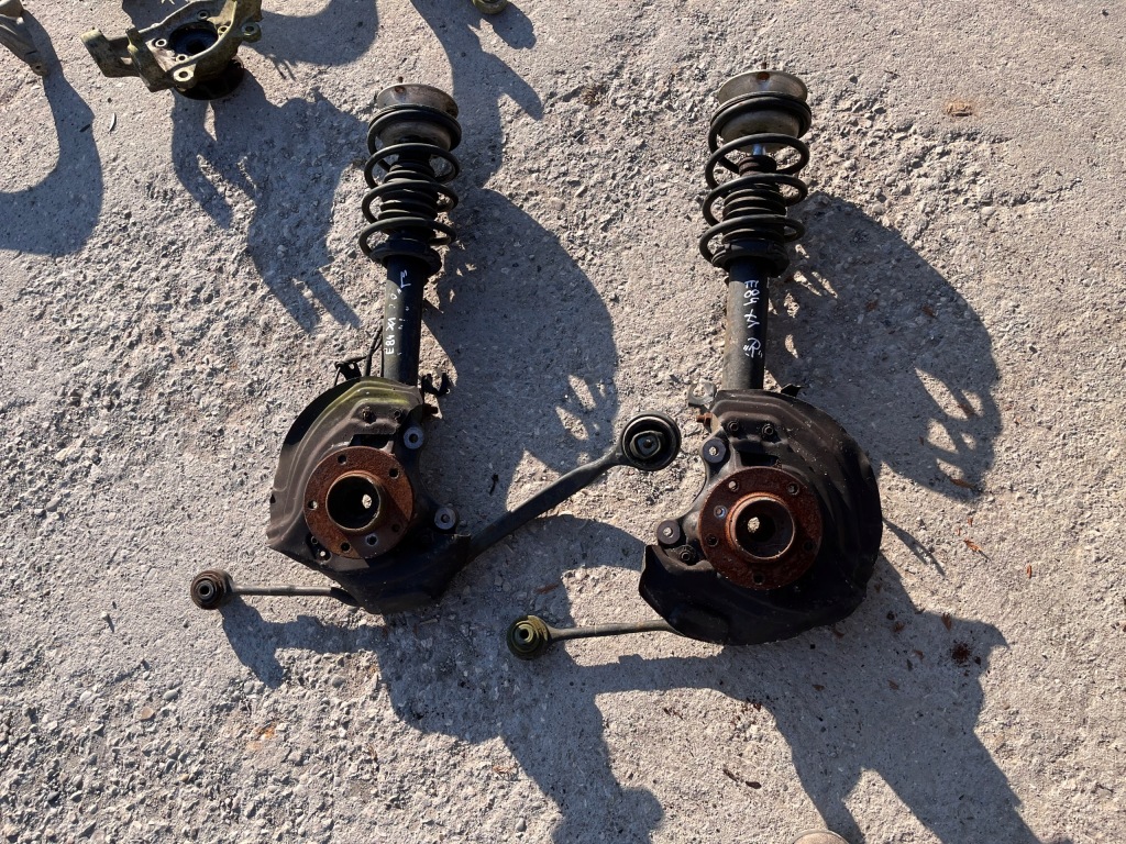 фото №1, Bmw x1 e84 поворотний кулак амортизатор mcperson перед