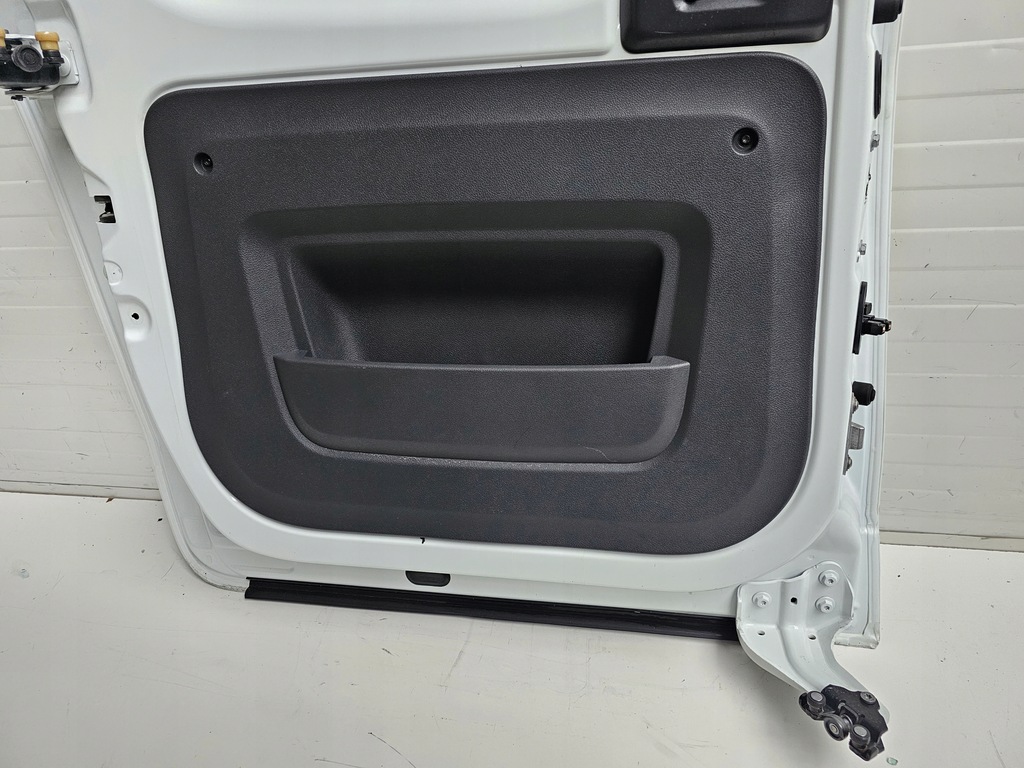 фото №11, Дверь боковой сдвижные левая dacia dokker
