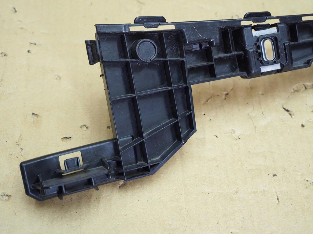 фото №13, W206 mercedes напрямна підсилювач a2068851904