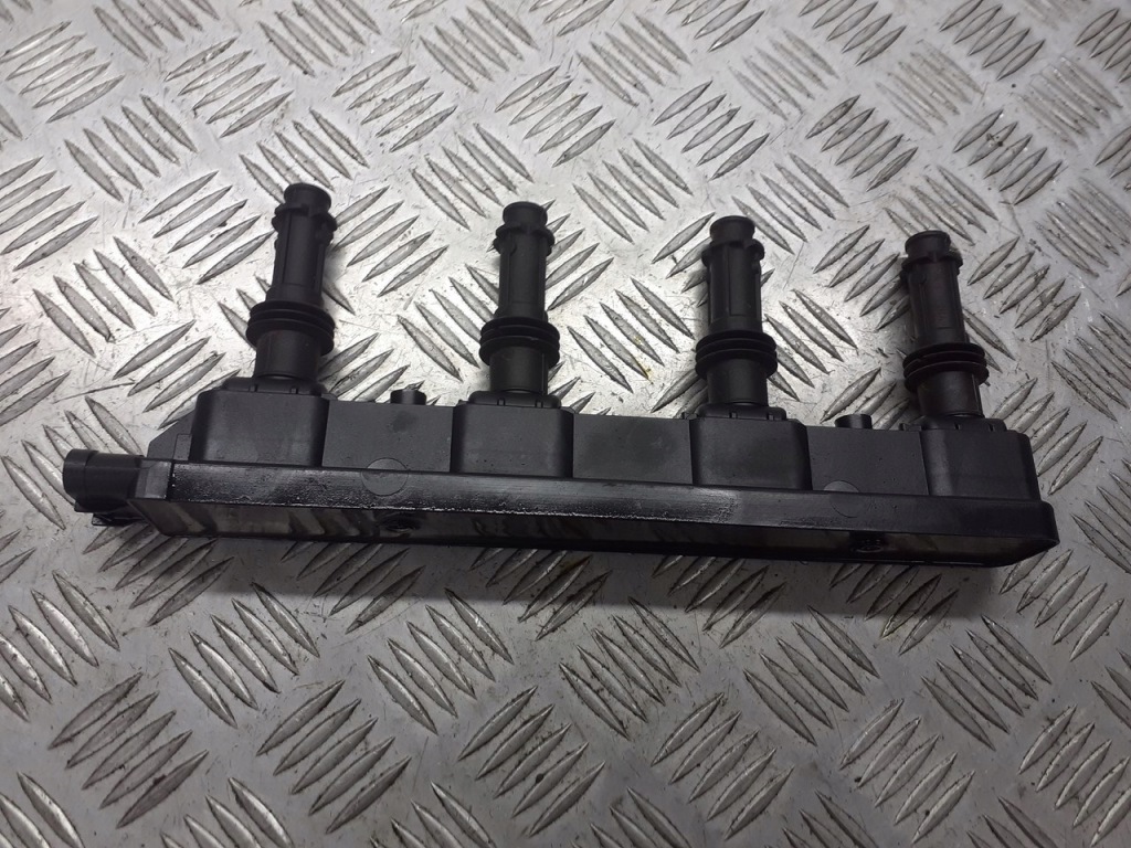 фото №1, Катушка зажигания opel corsa d 1.2 0221503800