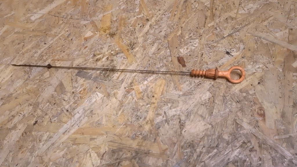 фото №1, Skoda octavia i 1,8 20v turbo 02 щуп масла