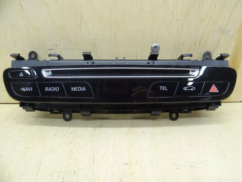 фото №1, Mercedes c w205 панель радио переключатель a2059055201