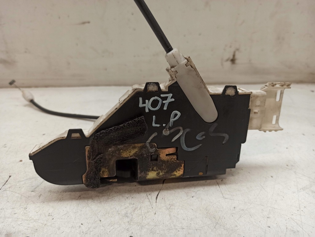 фото №5, Peugeot 407 04-11r замок левый перед 9681333380q