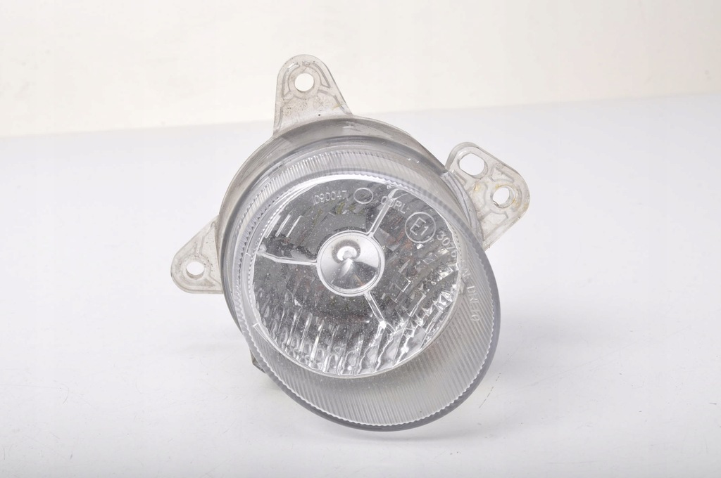фото №1, Mercedes w204 противотуманная фара правый a0999060251