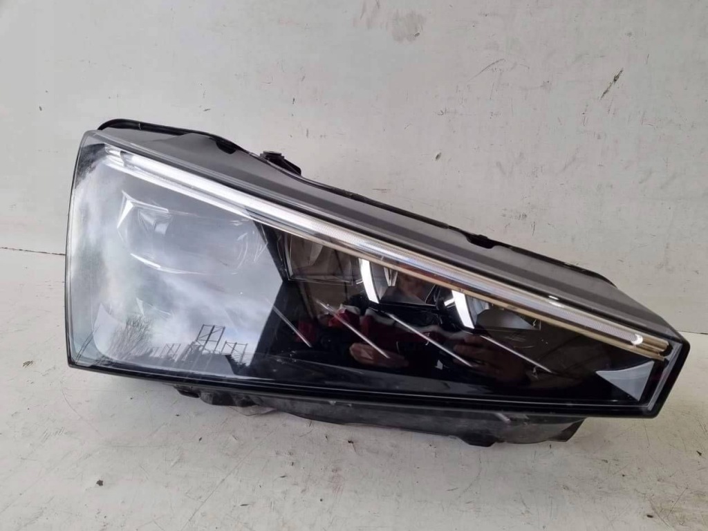 фото №1, Skoda scala лампа правый перед full led 657941016 a оригинал