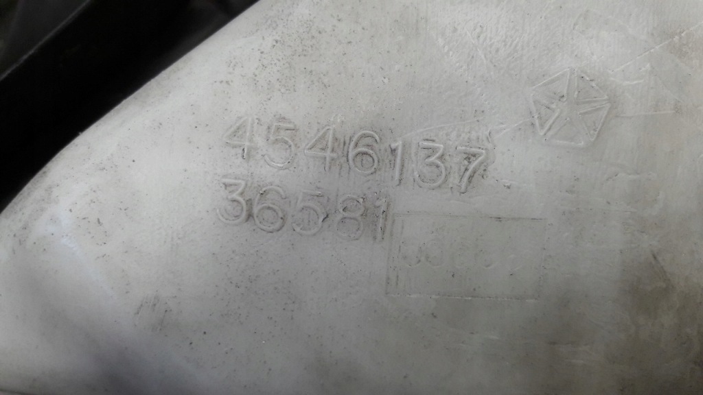 4546137 вентилятор радиатора chrysler daytone 92r Цена