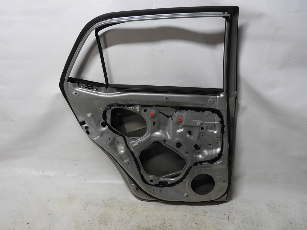 фото №9, Toyota auris i 5d 06-09 1c0 дверь левый задняя