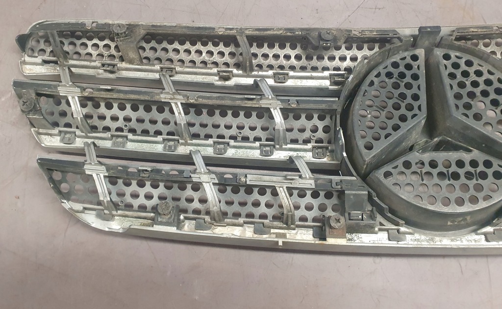 фото №9, Решітка радіатора решітка радіатора 1638800985 mercedes ml w163 lift