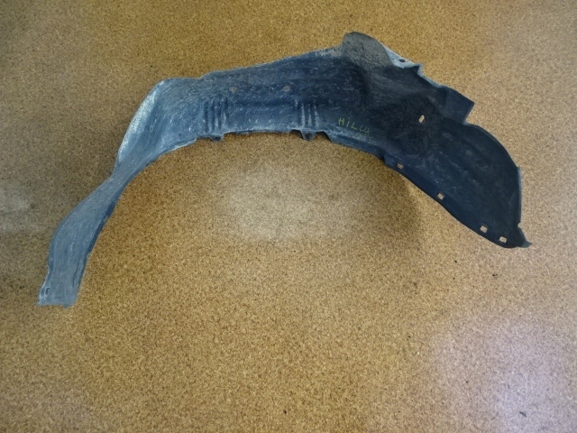 фото №1, Toyota hilux 12r подкрылок задняя левый