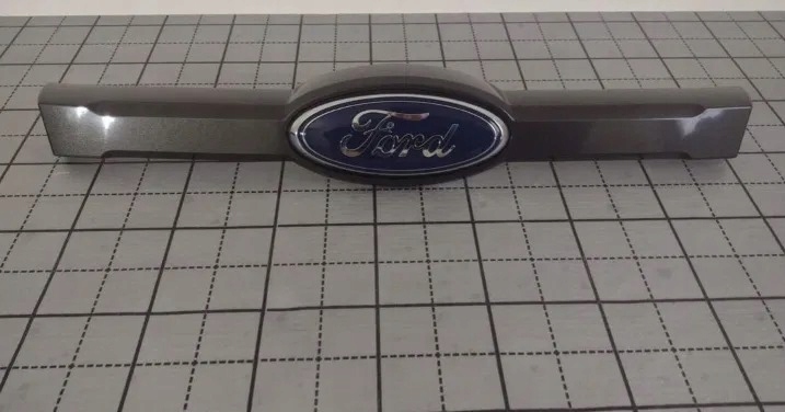 фото №1, Ford ranger iii lift накладка решётка эмблема