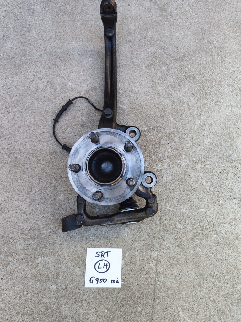 фото №7, Dodge challenger srt левая передняя поворотный кулак 2015+