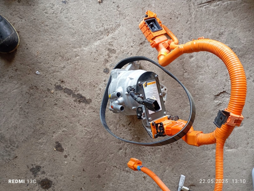 Генератор kona niro 2 1,6hyb 37390-03920 комплектный Оригинал