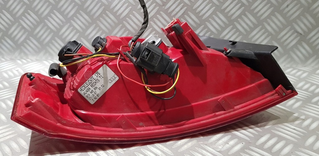 фото №9, Audi a5 s5 coupe лампа правая задняя крыла задняя 07r ładna 8t0945096