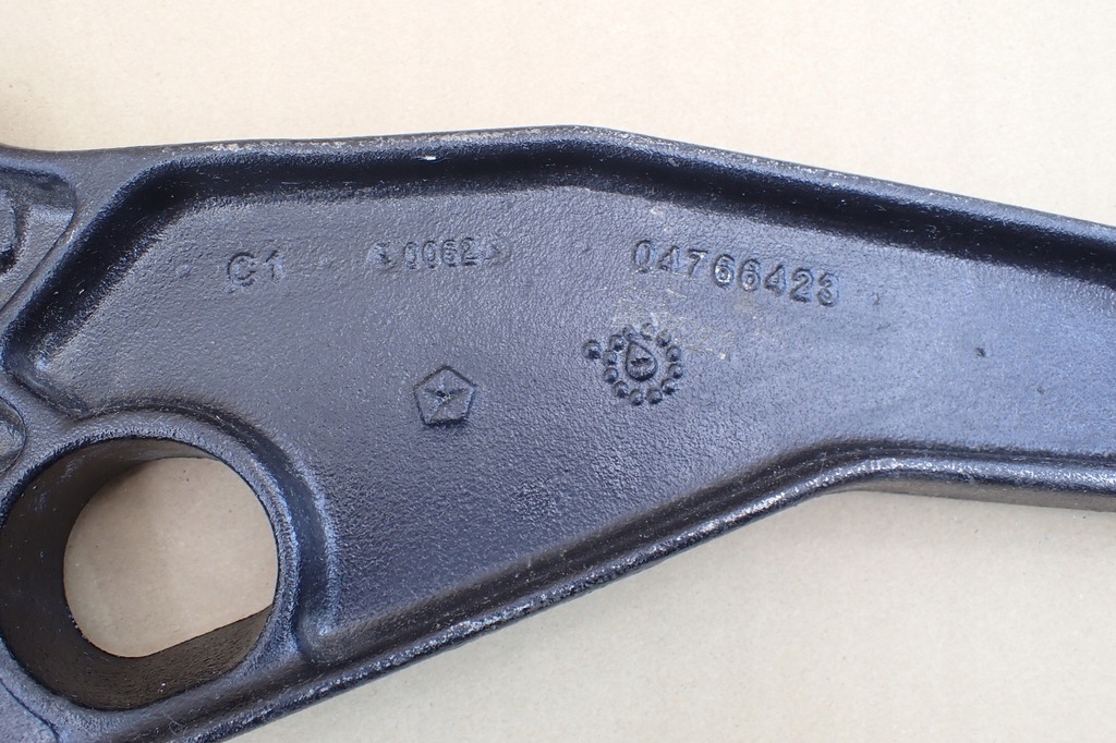 фото №10, Важіль перед лівий dół fiat freemont dodge journey 04766423ad 04766423af