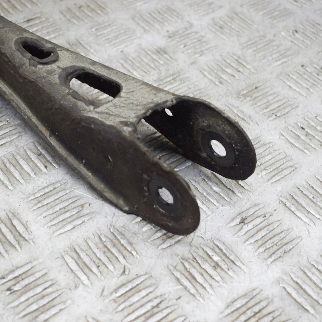 фото №8, Kia ev6 2022 права сторона верхній важіль задній