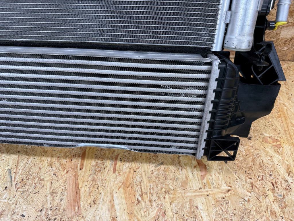 Купить Комплект радиатор радиатор вентилятор bmw 1 f40 2 f44 mini f54 f60 2.0t