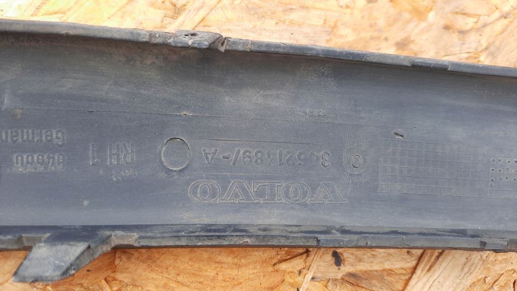 фото №8, Молдинг бампера перед права volvo v40 s40 30621489