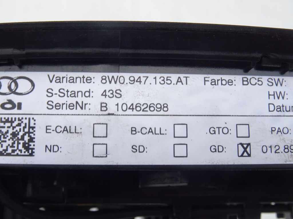 фото №9, Лампа освітлення кабіни перед pod люк audi a4 b9 8w0 8w0947135at