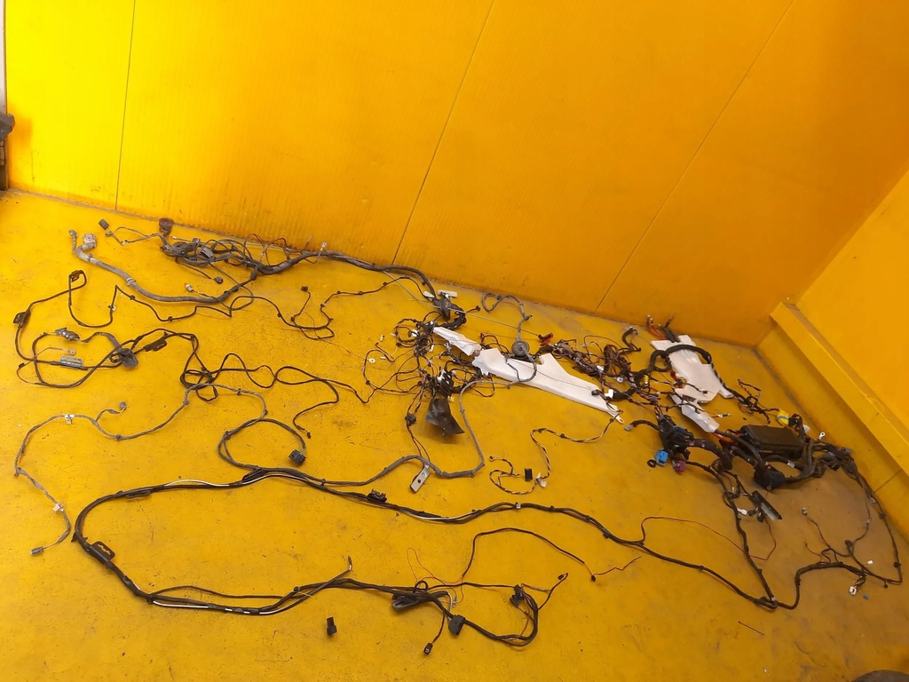 фото №1, Mercedes-benz w447 жгут электропроводка салона