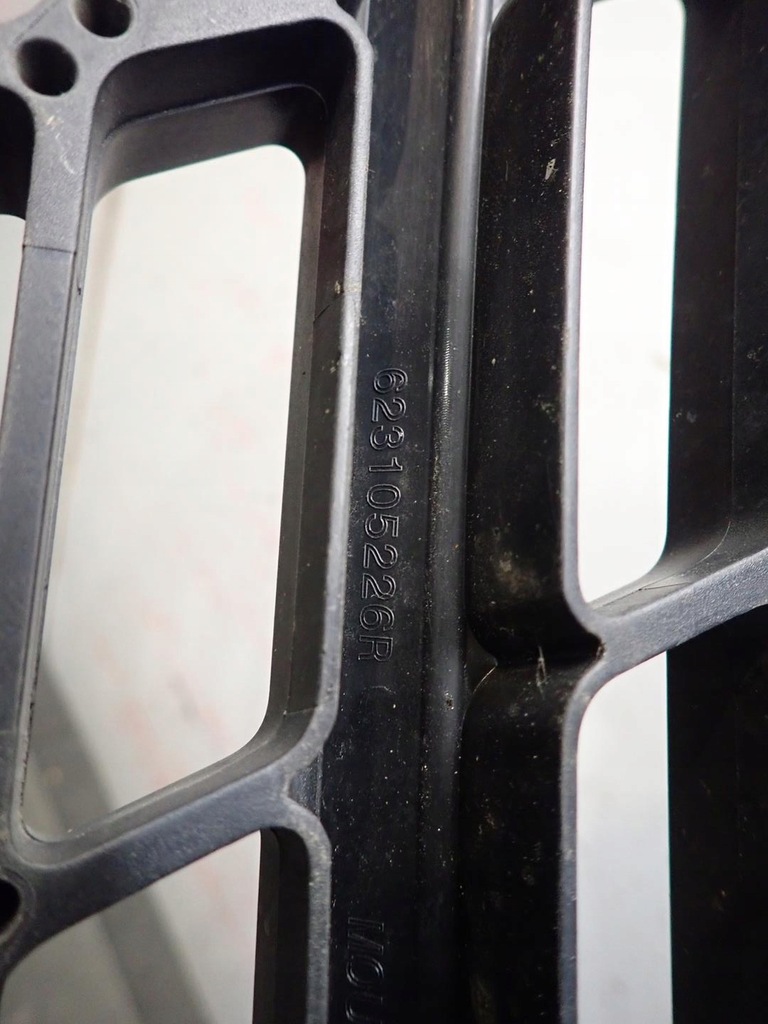 фото №9, Решітка радіатора renault trafic iii lift 2019- 116705a0