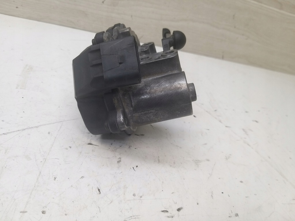 фото №7, Регулятор крышка коллектор 2.0 tfsi cdl s3 8p tt 265km golf vi leon 06f133482e