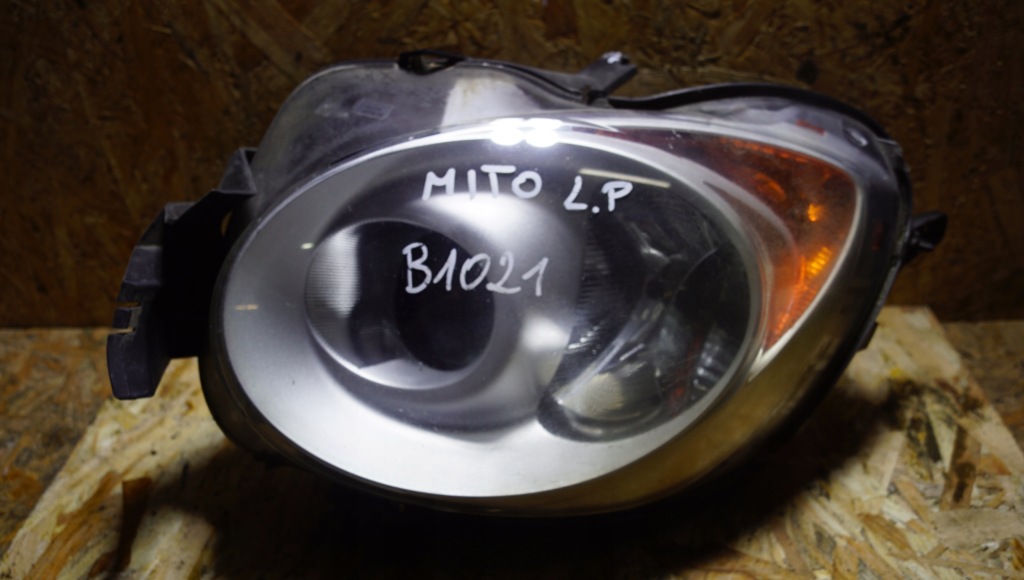 фото №2, Лампа правый перед alfa romeo mito