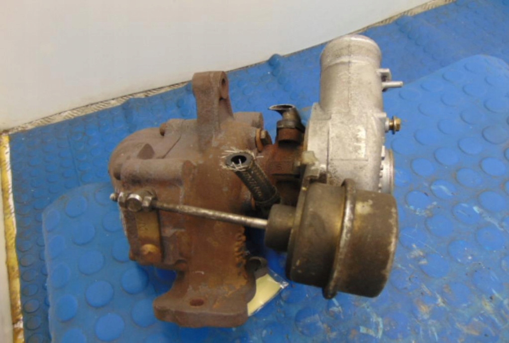 фото №5, Peugeot 307 2.0hdi турбонагнетатель 53041015096