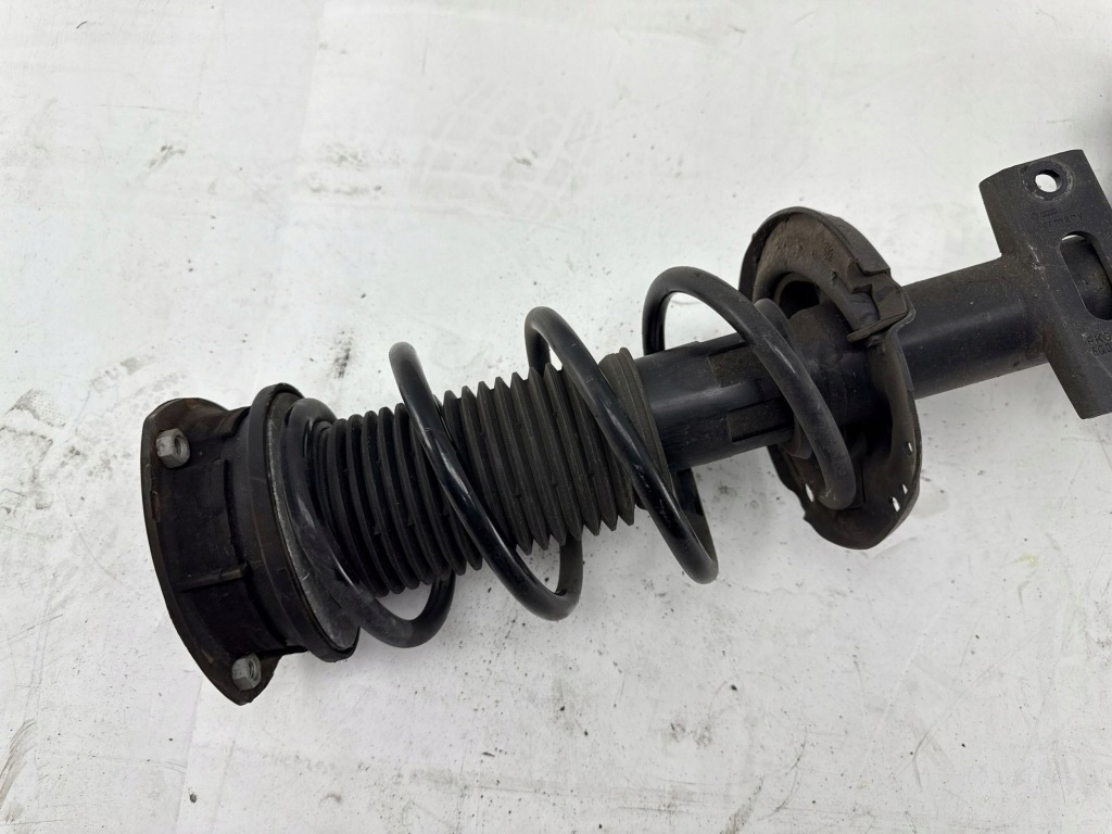 Купити Volkswagen t-cross 2021 перед сторона ліва поворотний кулак колеса передній