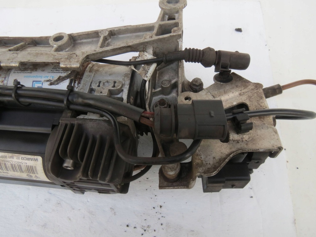 Компресор підвіска porsche cayenne 1 4.5 v8 7l5 9pa 4420512661 в Україні