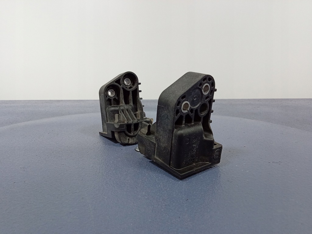 фото №4, Alfa romeo giulia тримачі радіатора wody 2 szt