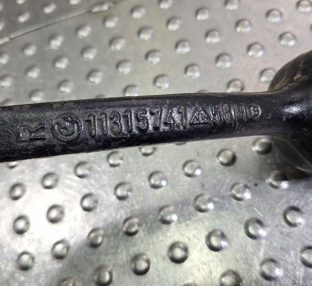 Купити Важіль праві перед 11315741 bmw 5 e34