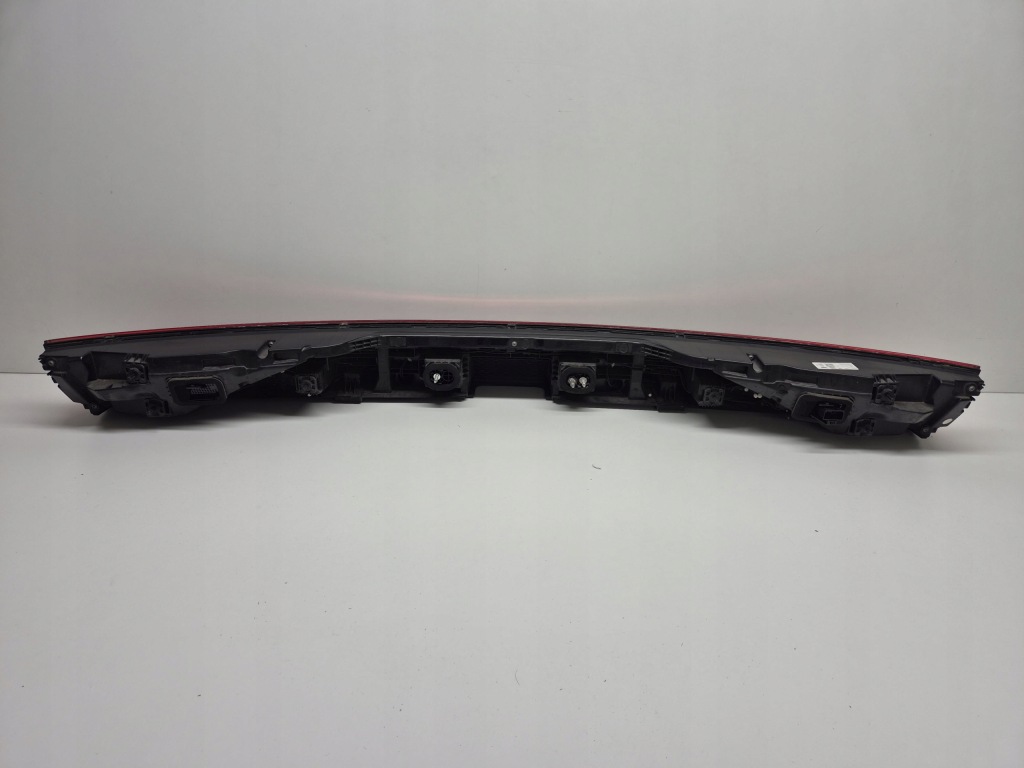 фото №10, Audi q8 4m8 накладка задняя led basic оригинал europa 4m8945095m