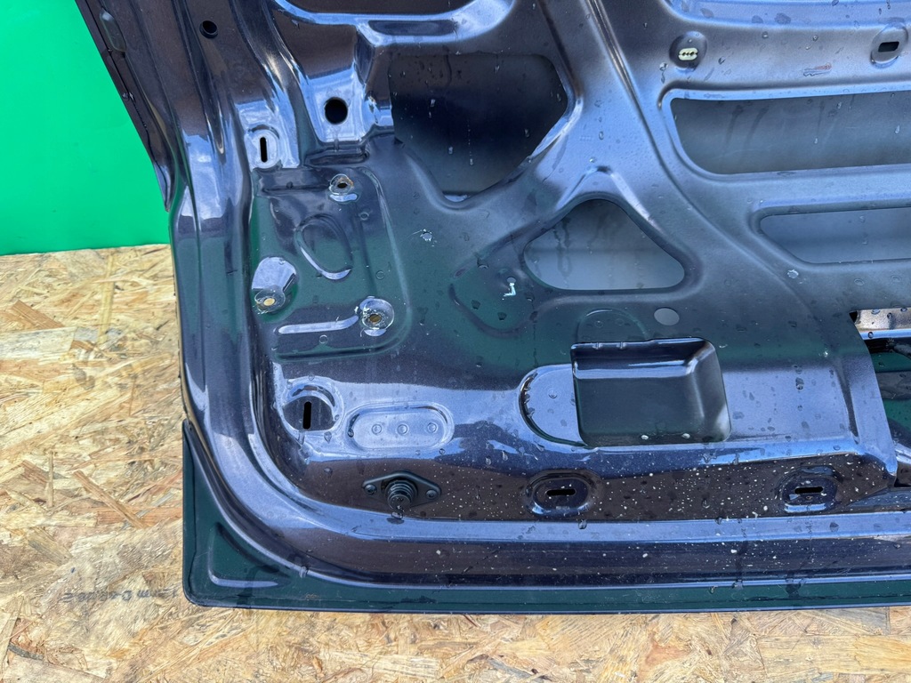 фото №16, Крышка багажника задняя багажника задняя audi a8 d3 02- лак: lz7q