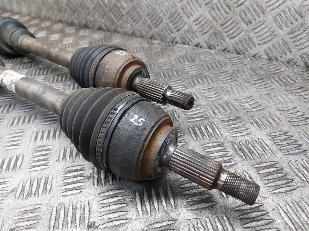 фото №2, Приводной вал левый перед + правый перед 6b renault grand scenic ii 2.0 16v