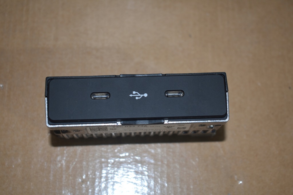 фото №1, Idealne роз'єм usb porsche 1