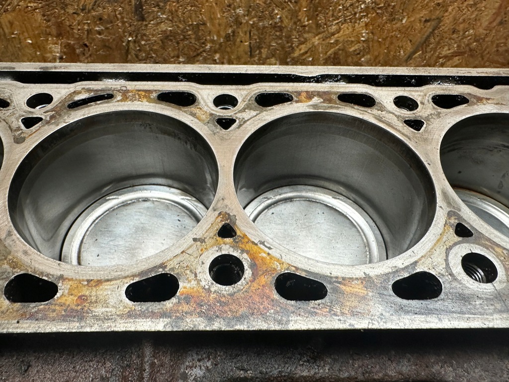 фото №9, Блок двигуна dół wał поршні renault megane iii 2.0 tce rs f4r 870 180km