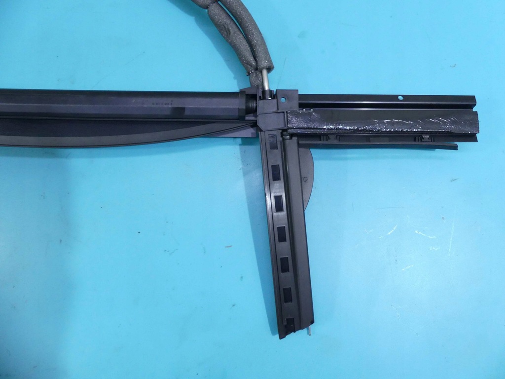 фото №2, Шторка дверь задняя правый mercedes s w221