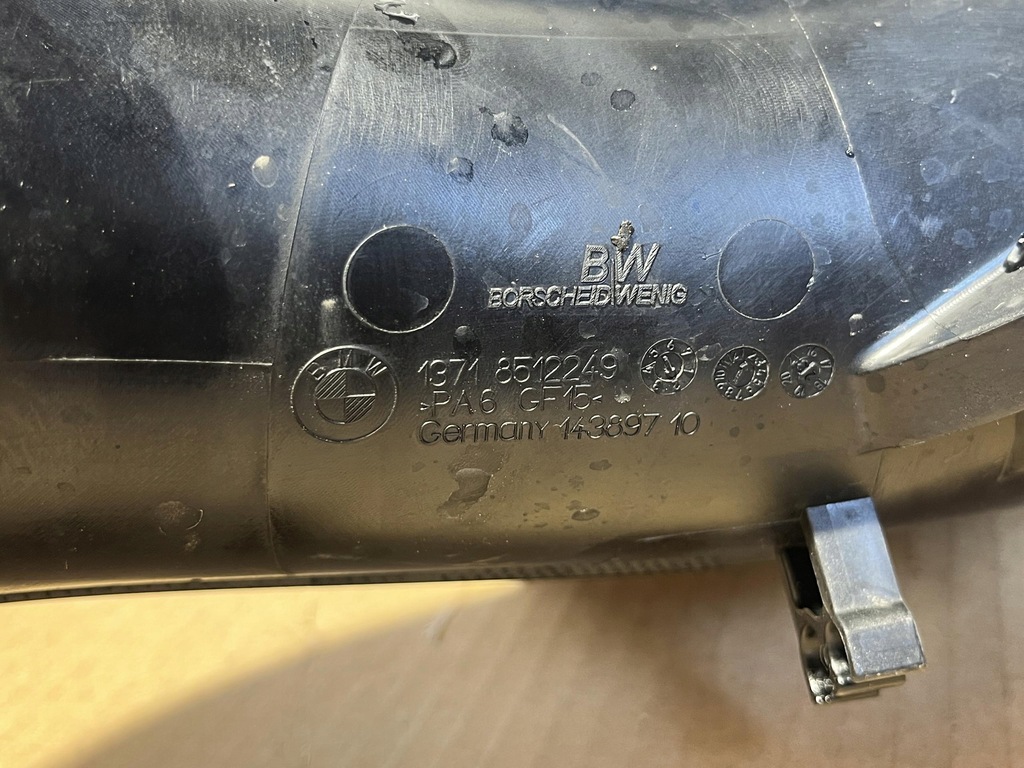 фото №14, Bmw f10 f11 труба воздухозаборник шланг воздуха резонатор 8508047 8512014 8512249