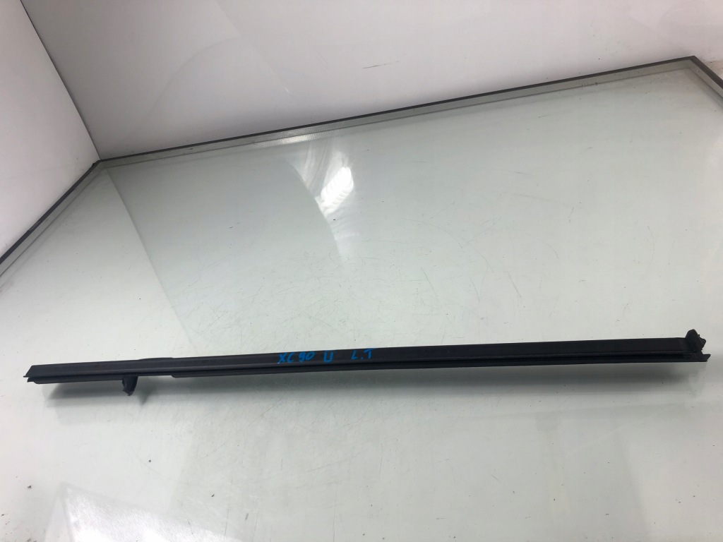 фото №1, Молдинг уплотнитель дверь левый задняя volvo xc90 ii